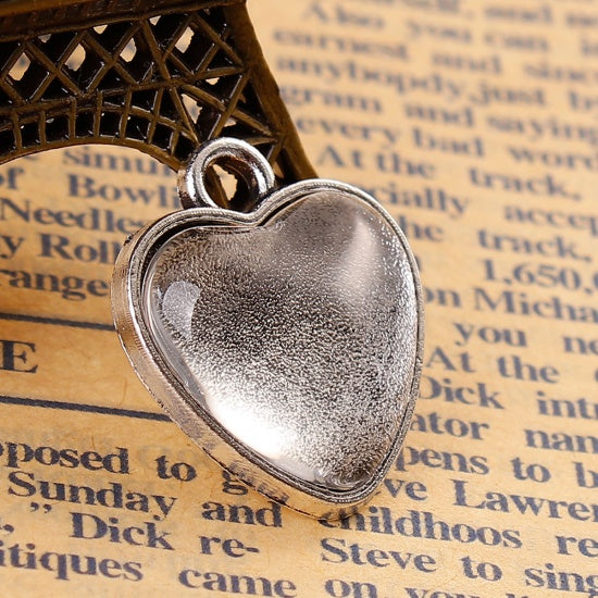 21x18mm Antique Silver Heart Bezel Pendant with Clear Transparent Glass Cabochon