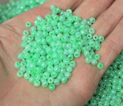 4mm Seed Beads ~ 20g ~ Ceylon Pale Green