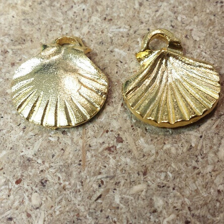 19x17mm Gold Plate Shell Charm-Pendant