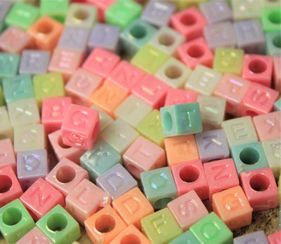 150 x Mixed Acrylic Alphabet/Letter Beads ~ Mixed Colours ~ 6mm Cubes