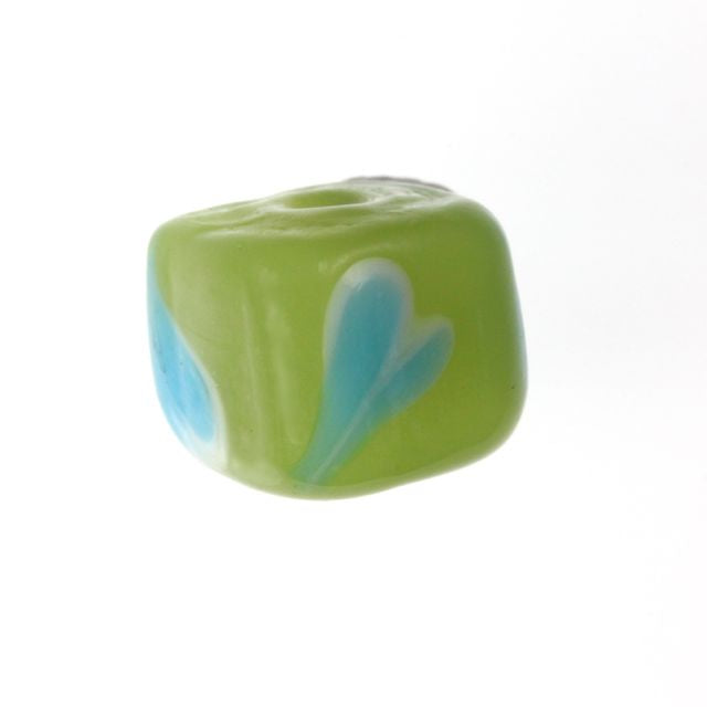 Heart Spots Glass Beads ~ Cube ~ Peridot ~ Bag of 6