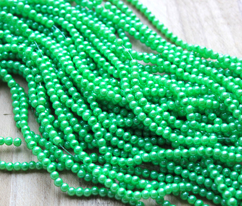 4mm Round Glass Pearls ~ Fresh Green ~ approx. 200 beads / strand