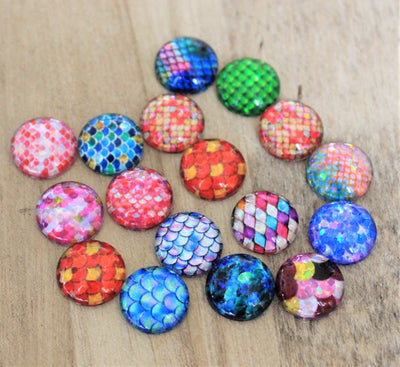 12mm Glass Cabochons ~ Mixed Fish Scale Pattern ~ Pack of 5