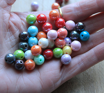 The Bead Store 10mm Round Acrylic Beads ~ Mixed Lustred Opaque Colours ~ Pack of 20