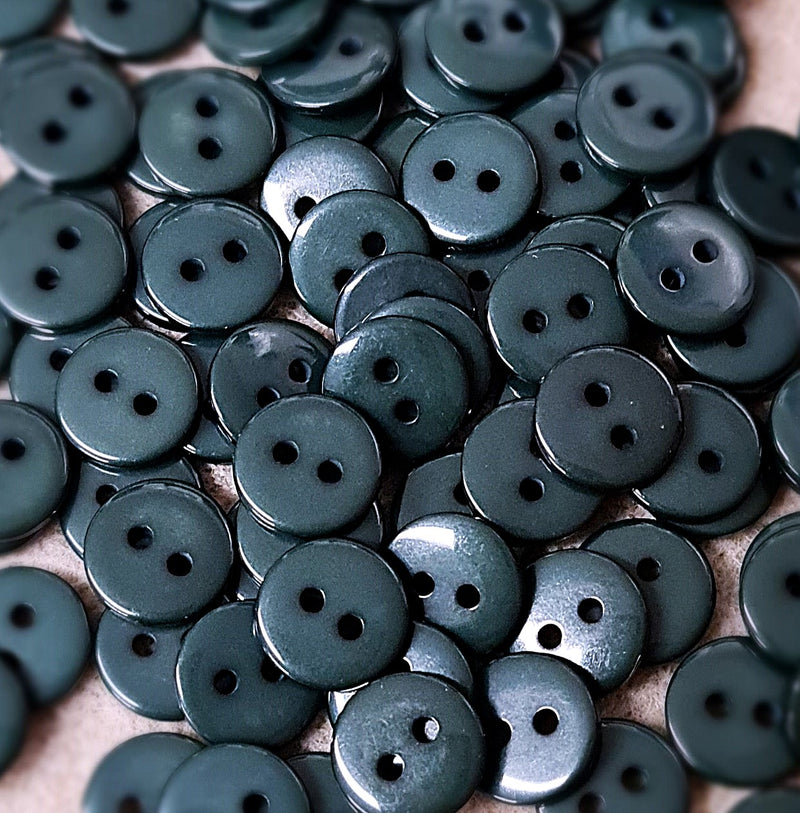 The Bead Store 11.5mm Round Two-Hole Resin Buttons ~ Dark Green ~ Pack of 100