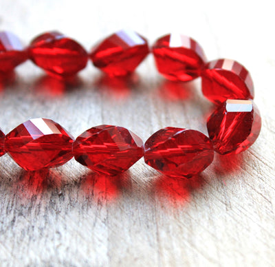 The Bead Store 13x10mm Multi-facet Crystal Glass Oval Beads Ruby Red 