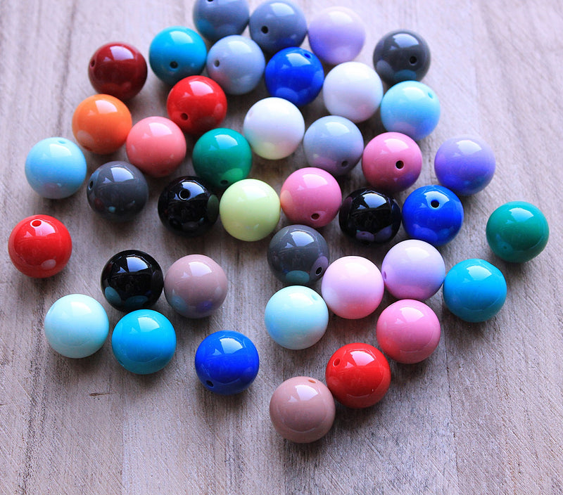 The Bead Store 14mm Round Acrylic Beads ~ Mixed Opaque Colours ~ Pack of 10