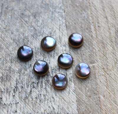 The Bead Store 6mm Mother of Pearl Black Lip Cabochon 