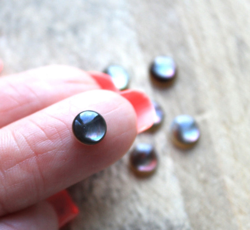 The Bead Store 8mm Mother of Pearl Black Lip Cabochon 