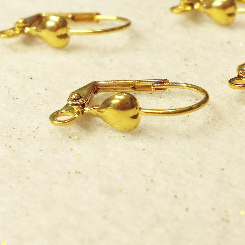1 Pair x Gold Plated Leverback Earrings - Hearts ~ 18x10mm ~ Lead and Nickel Free