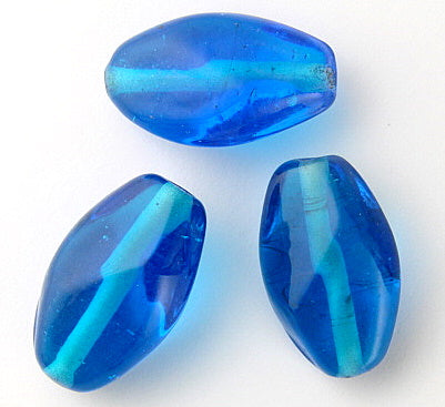 10 x Twisted Oval Glass Beads ~ 20mm ~ Transparent Turquoise